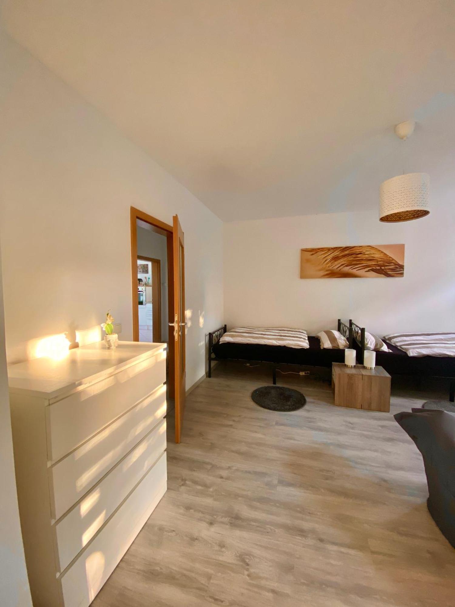 Schoene 3-Zimmer Monteurswohnung Im Sueden Von Leipzig Eg Екстериор снимка