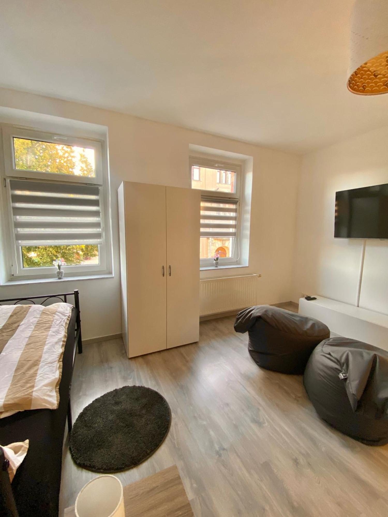 Schoene 3-Zimmer Monteurswohnung Im Sueden Von Leipzig Eg Екстериор снимка