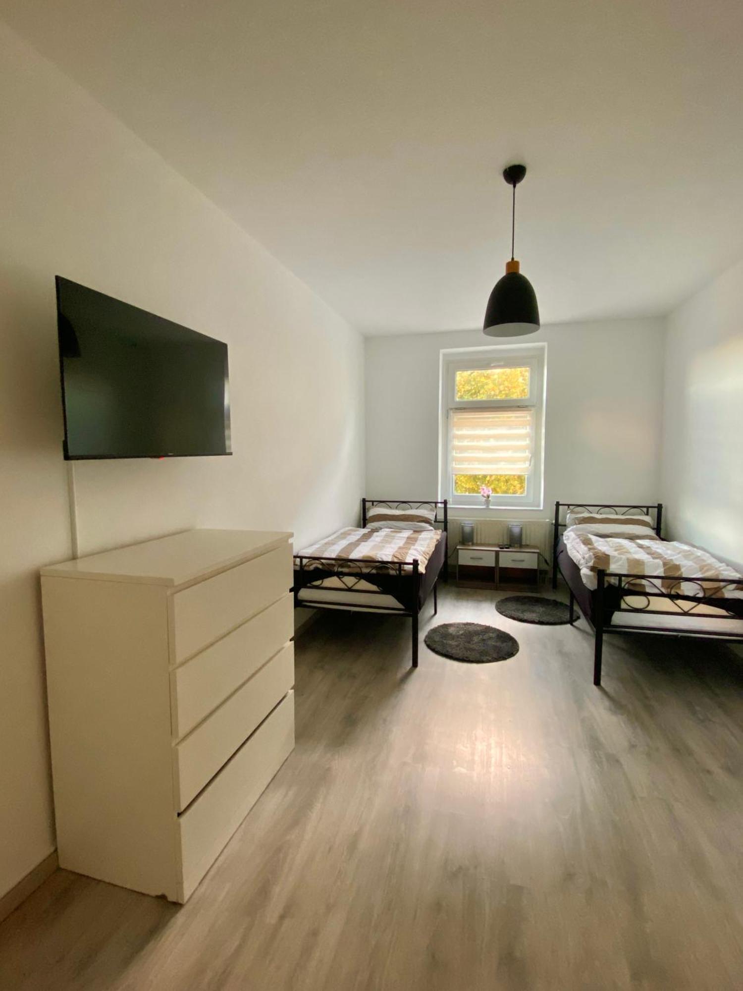 Schoene 3-Zimmer Monteurswohnung Im Sueden Von Leipzig Eg Екстериор снимка